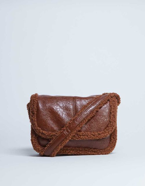 Solo borg trim shoulder bag in tan-Brown