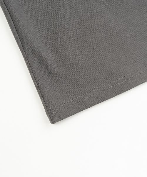 Slim Crop Button Half T-Shirt