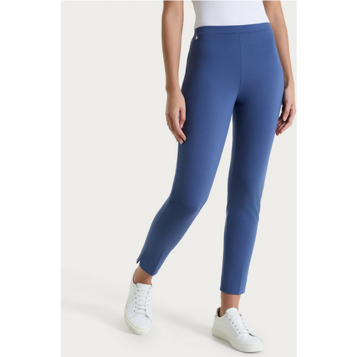 Woman ocean trouser