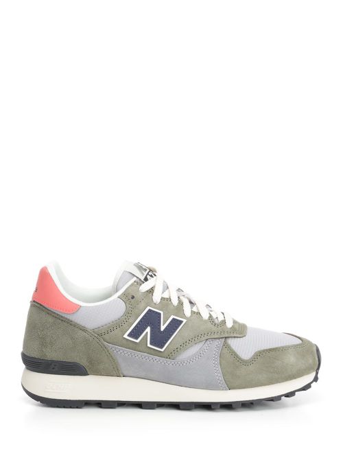 475 Sneakers