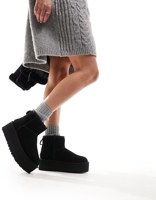 Classic mini platform boots in black