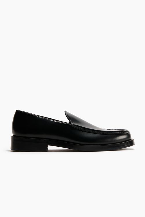 Moccasin Seam Loafers - Black