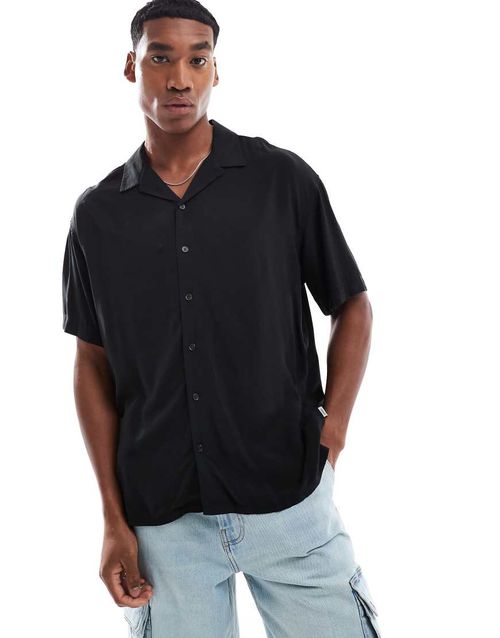 Revere collar shirt in black