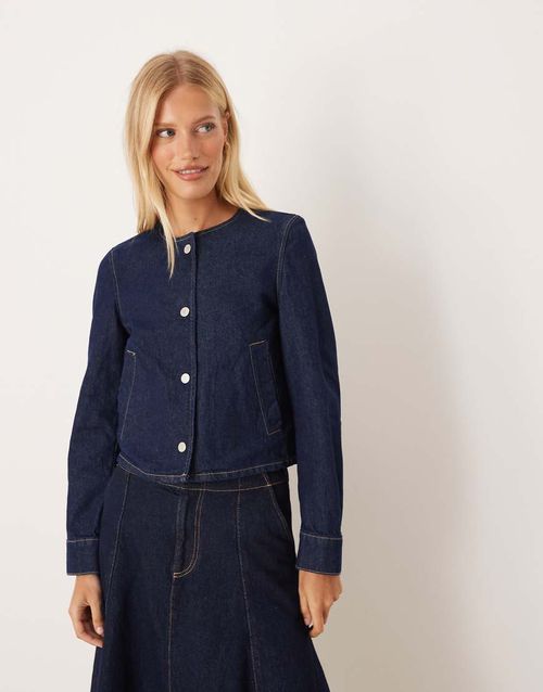 Collarless denim jacket in indigo-Blue