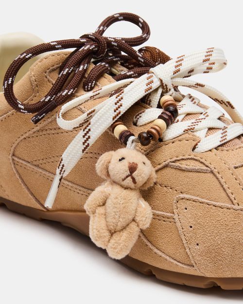 Steve Madden Women's Aziel Sneaker & Teddy Shoe Charm Tan Multi Bundle