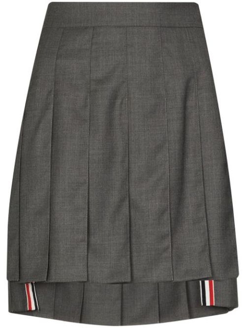 Dropped back mini pleated skirt