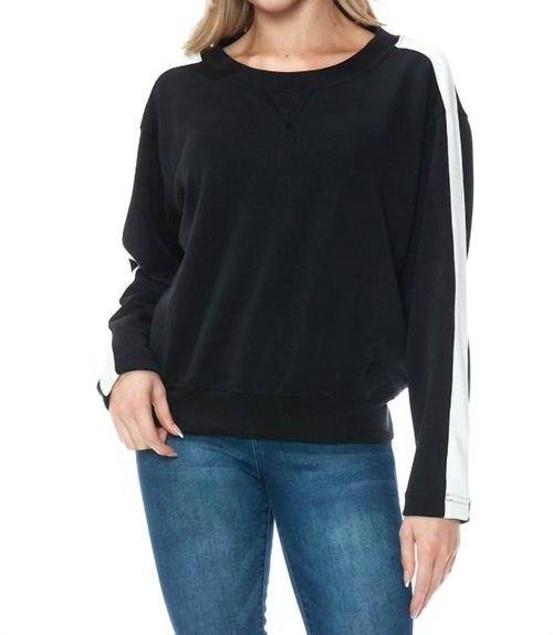 Crewneck Long Sleeve Top In Black