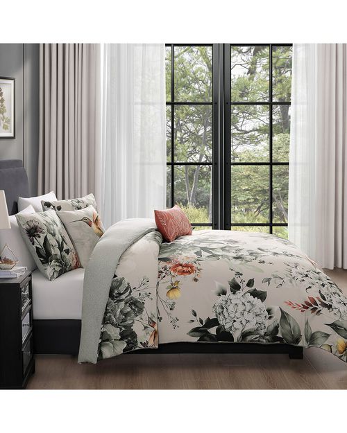 220 Thread Count Vintage Bloom Reversible Comforter Set