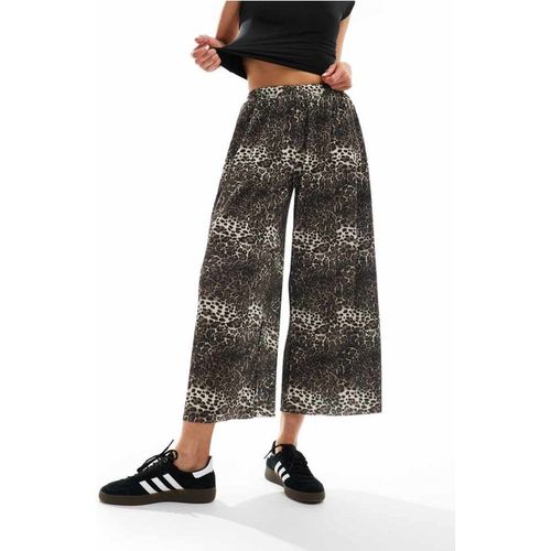 ASOS DESIGN Womens plisse wide trouser culottes in animal - Multicolour
