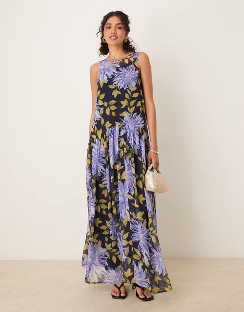 Blown up floral maxi dress with raised waist seam in floral print-Multi