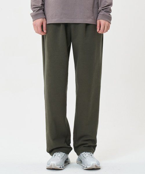  Straight sweat pants ③