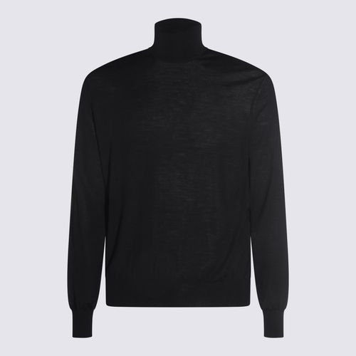 Black Wool Knitwear
