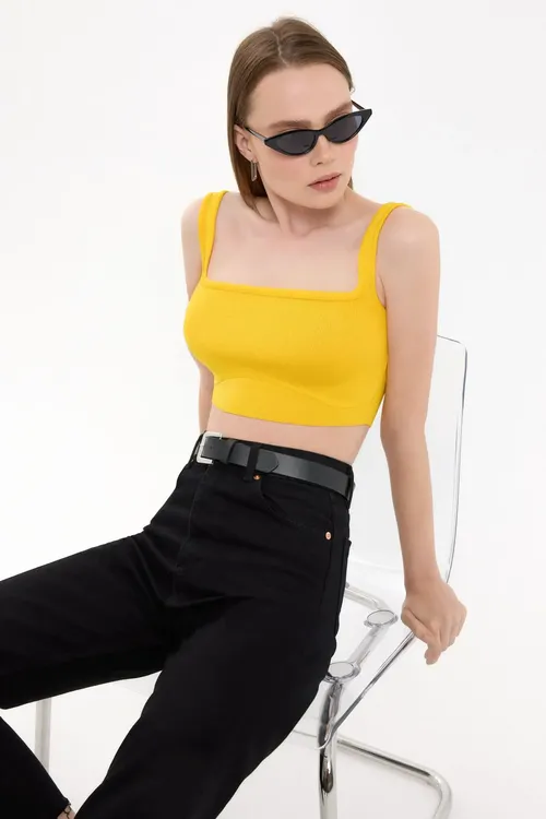 Yellow Square-neck Sleeveless Crop Top Women