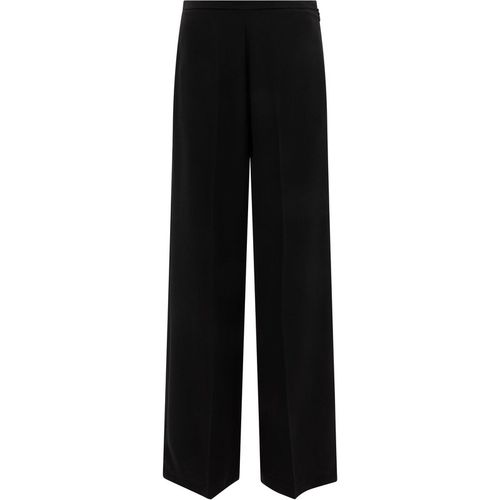 F. es Hose