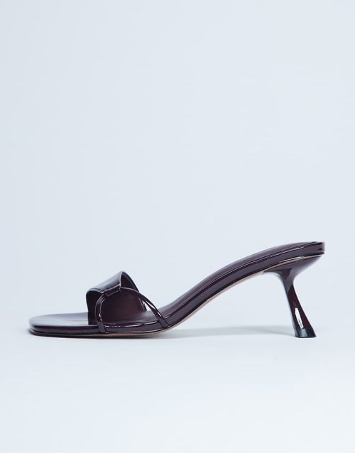 Ily patent heeled mule in burgundy-Red