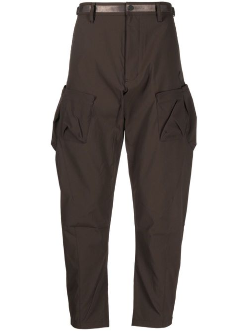 Logo-appliqué tapered cargo trousers - Brown