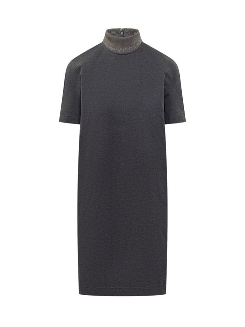 Tailored Suit for the Modern Wardrobe