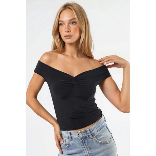Hiccup Womens Off Shoulder Fitted Sandy Crop Top - Black - Mediu