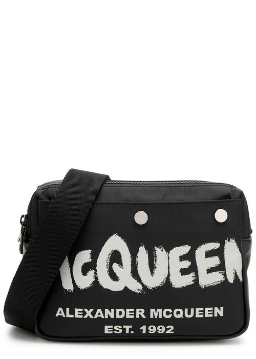 Alexander McQueen 남성 Graffiti Nylon Camera bag 4222928