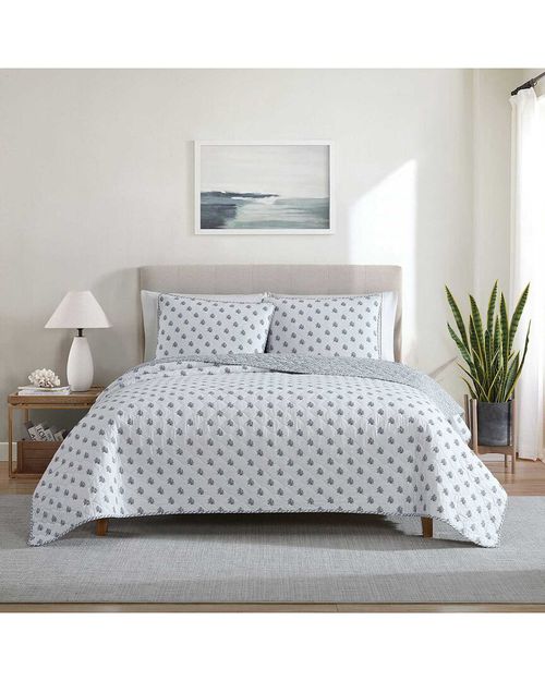 136 Thread Count Coral Beach Reversible Quilt Set