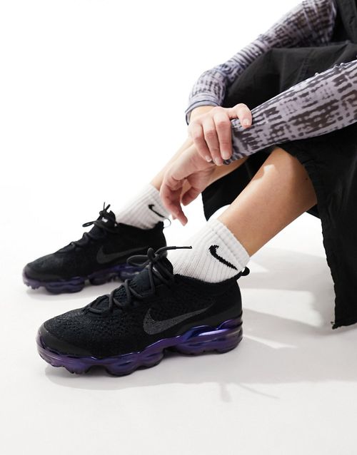 Air Vapormax 2023 Flyknit sneakers in black