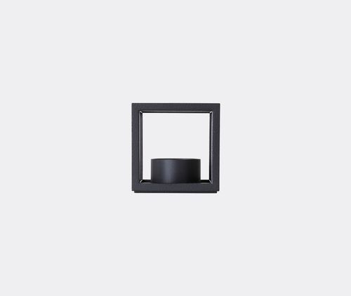 'kubus T', Black
