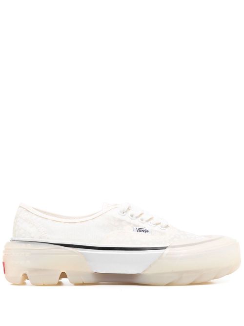 Chunky logo-patch lace-up sneakers - White