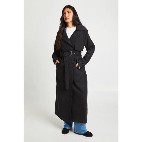 Boohoo Women's Tall Peached Oversized Double Breast Trench Coat in Black