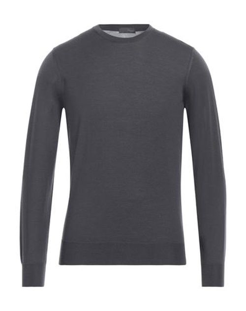 Man Sweater Lead
