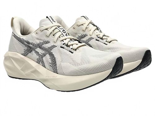 Men's Novablast 5 Shoes In Oatmeal/black