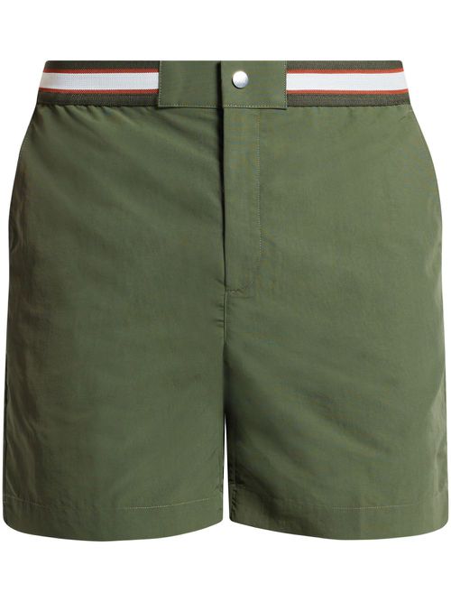 CHÉ striped-waistband shorts - Groen