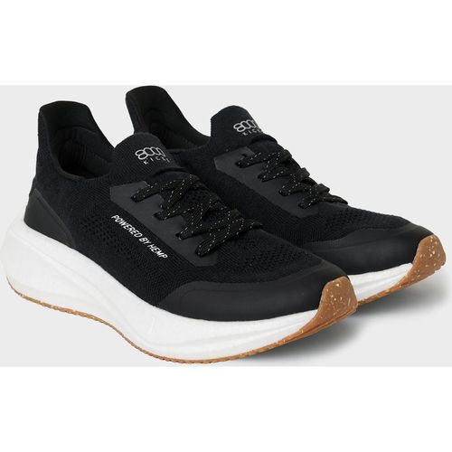 The Hemp Runners - The most Comfy & Breathable kicks ever | Color: Black and White | : US W