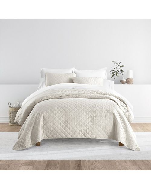 All Season Diamond Stitch Quilt Set