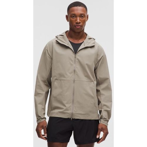 Lululemon – Men's Pace Breaker Jacket – Color Grey/Khaki