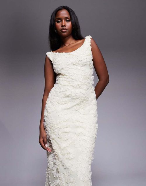 Textured maxi dress in cream-White
