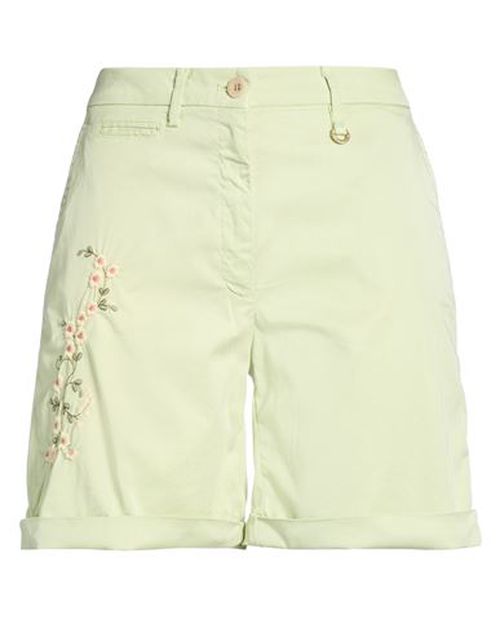 Woman Shorts & Bermuda Shorts Light green Size 10 Lyocell, Elastane