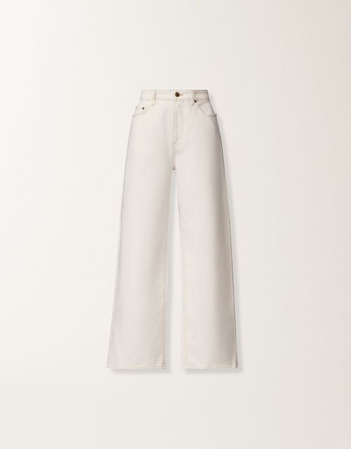 White denim trousers