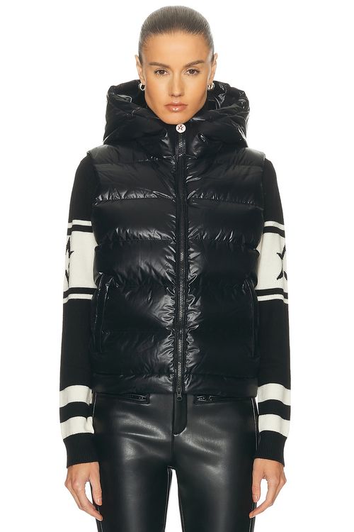 Perfect Moment Polar Flare Gilet in Black - Black. XS also in L, M