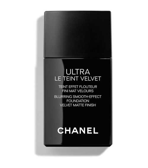 Ultra Le Teint Velvet Blurring Smooth-Effect Foundation