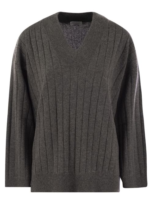 Cashmere Sweater With V-neck And Necklace