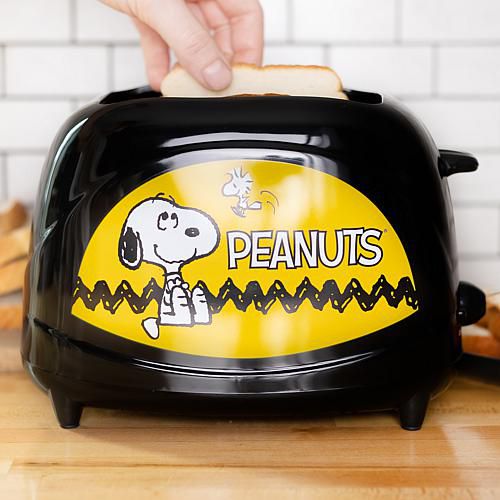 Peanuts Snoopy Two-Slice Toaster
