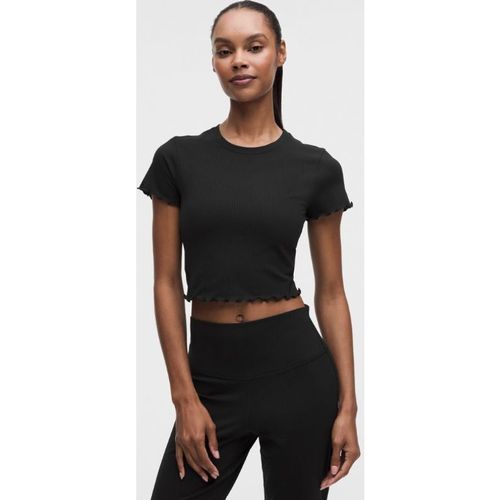Lululemon – Women's Align Lettuce-Hem Baby Tee – Color Black