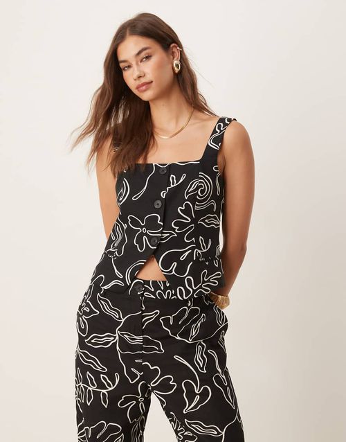 Cotton tailored square neck top co-ord in mono sketch print-Black