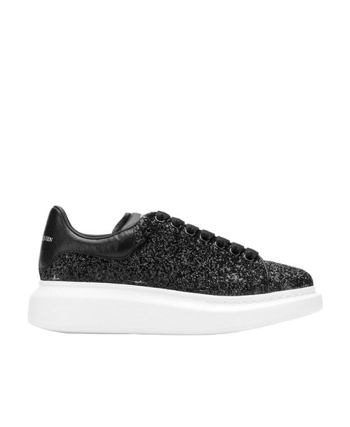 Oversized sneakers