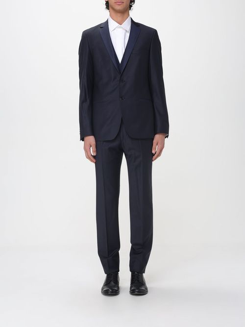Suit Men color Blue