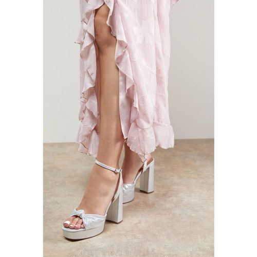 Oasis Women's Melody Metallic Textile Knotted Platform High Block Heel Sandals in Silver