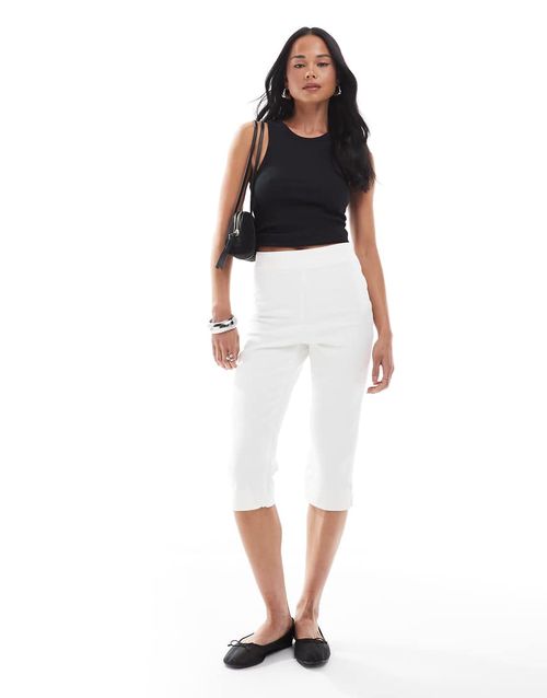 Denim capri trousers in ecru-Blue