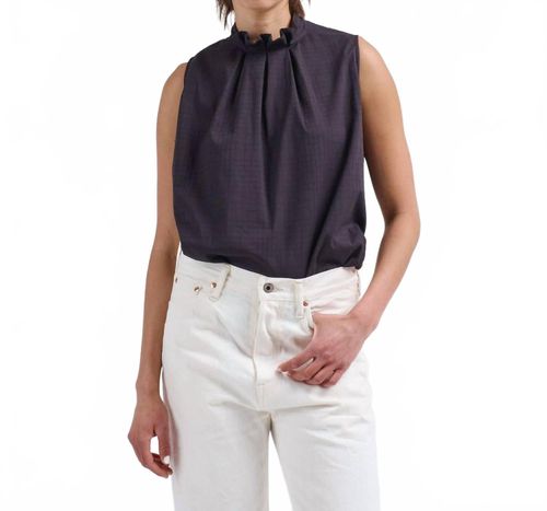 Sleeveless Tuck Collar Blouse In Black