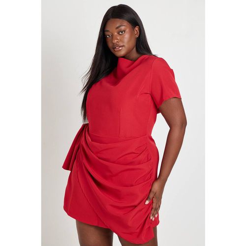 Boohoo Women's Plus Tailored Drape Front Mini Dress in Red