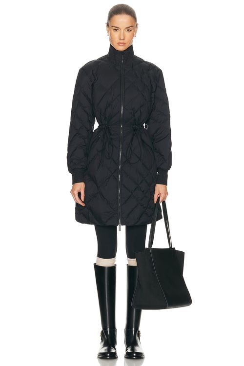 Burberry Danesbury Coat in Black - Black. S also in L, M